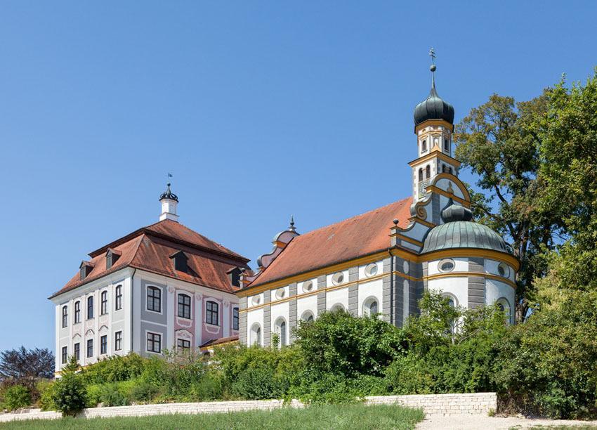 Hotel Schloss Leitheim Exterior photo
